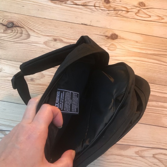 Highland Tactical Crossbody Bag - Picture 7 of 15